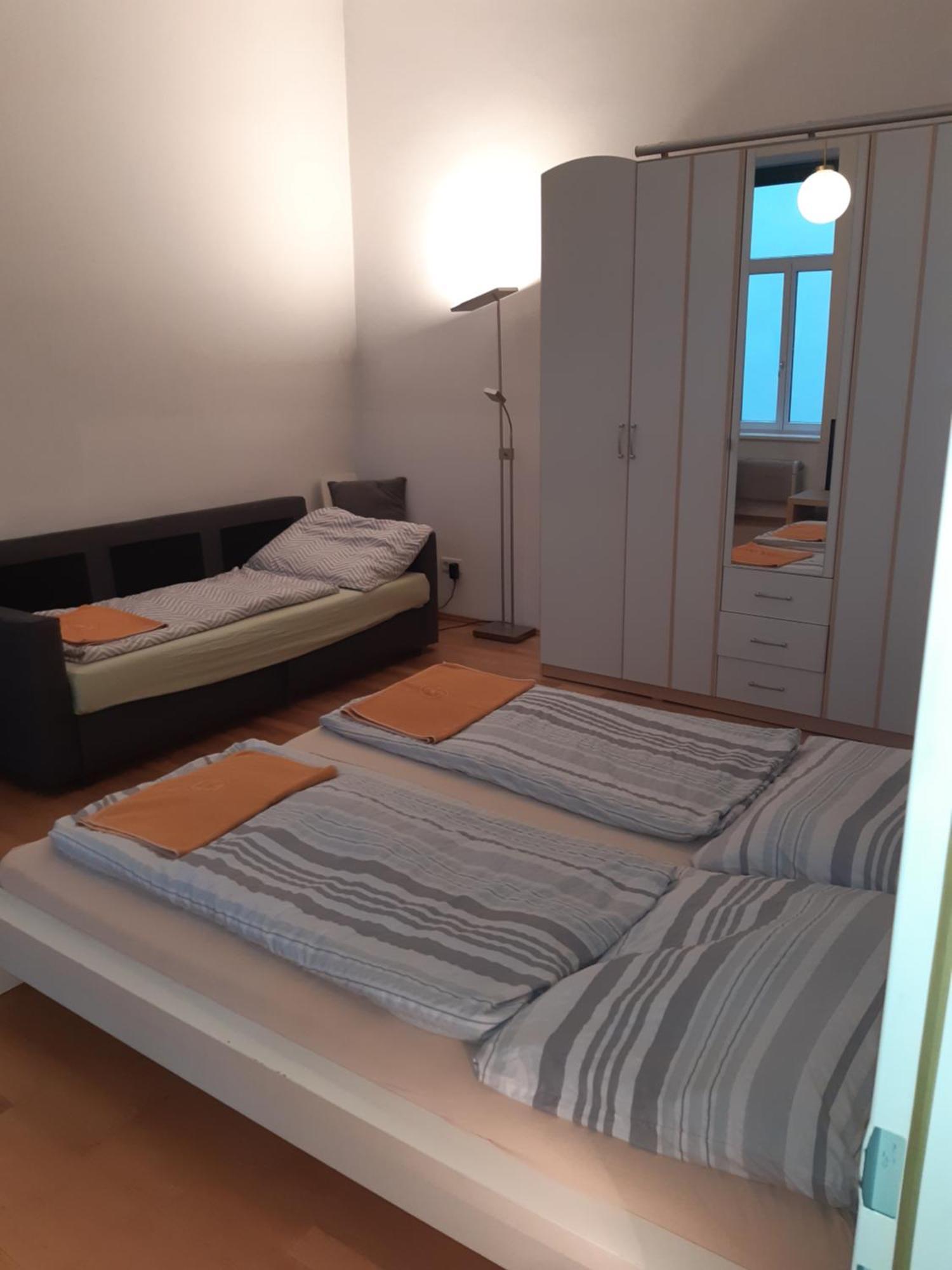 Apartment Dahlia Wenen Buitenkant foto